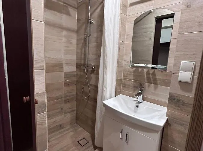 Gambit Cieszyn 24h فندق مبيت وإفطار تشيشين