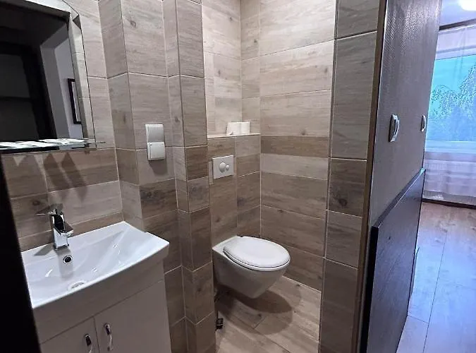 Gambit Cieszyn 24h فندق مبيت وإفطار تشيشين